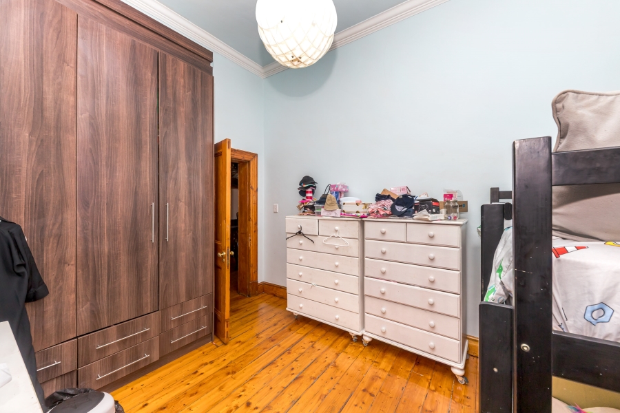 8 Bedroom Property for Sale in Walmer Estate Western Cape